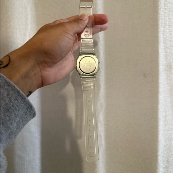 Casio Clear + Silver Watch - Picture 3 of 3